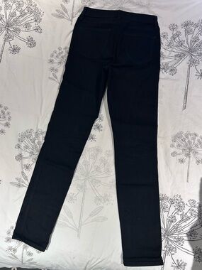 2/$25 Old Navy Black Women's Skinny Jeans